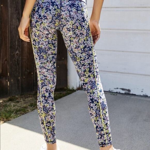 Free People Movement Mid-Rise Eden Legging Floral - Picture 2 of 8